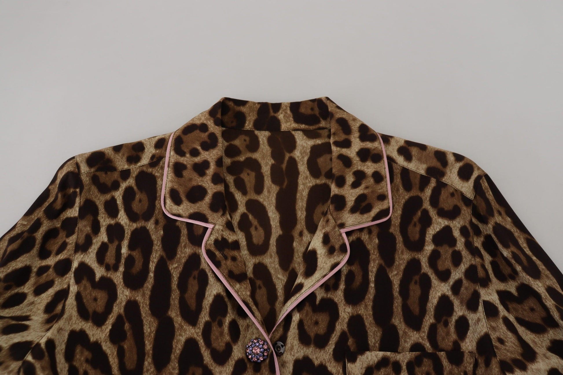 Dolce & Gabbana Elegant Silk Leopard Print Collared Top - Arichezz.store