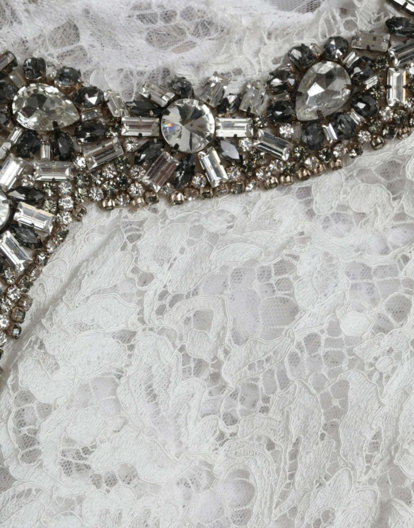 Dolce & Gabbana Elegant White Shift Dress with Crystal Embellishment - Arichezz.store