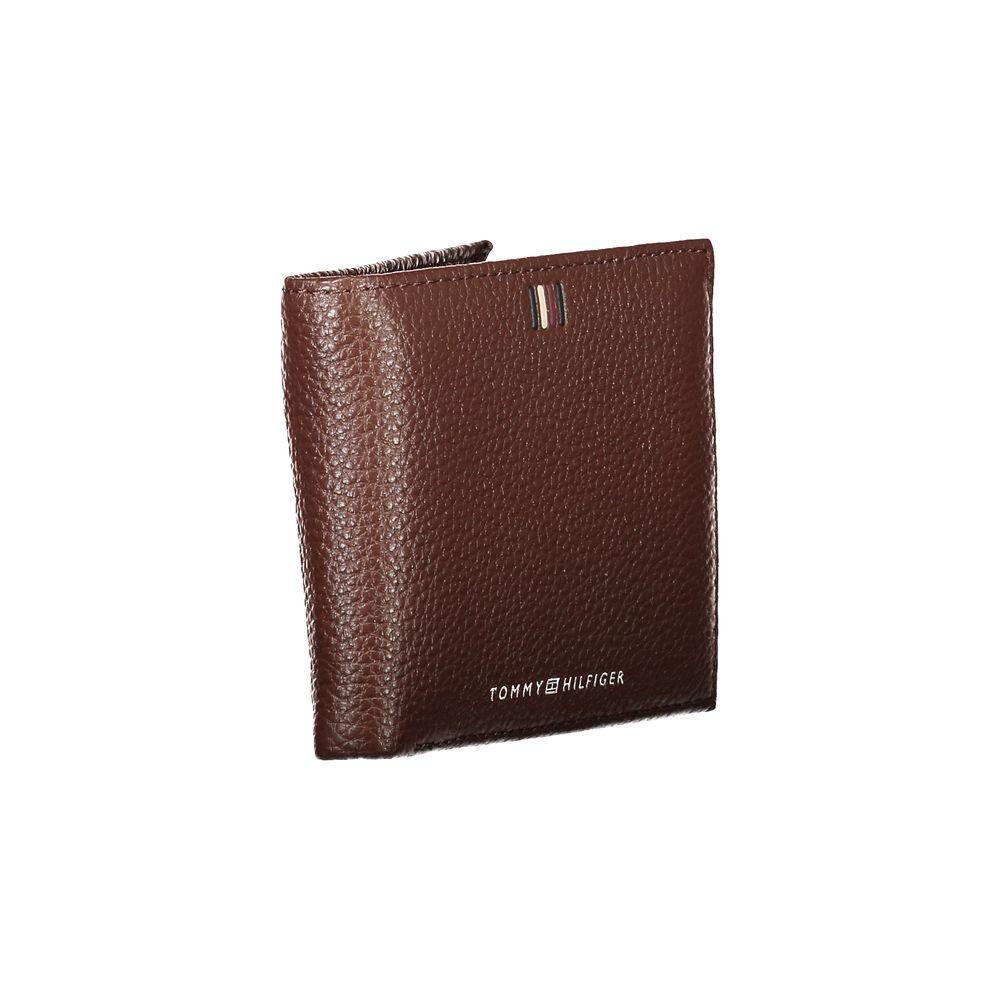 Tommy Hilfiger Elegant Brown Leather Bifold Wallet - Arichezz.store